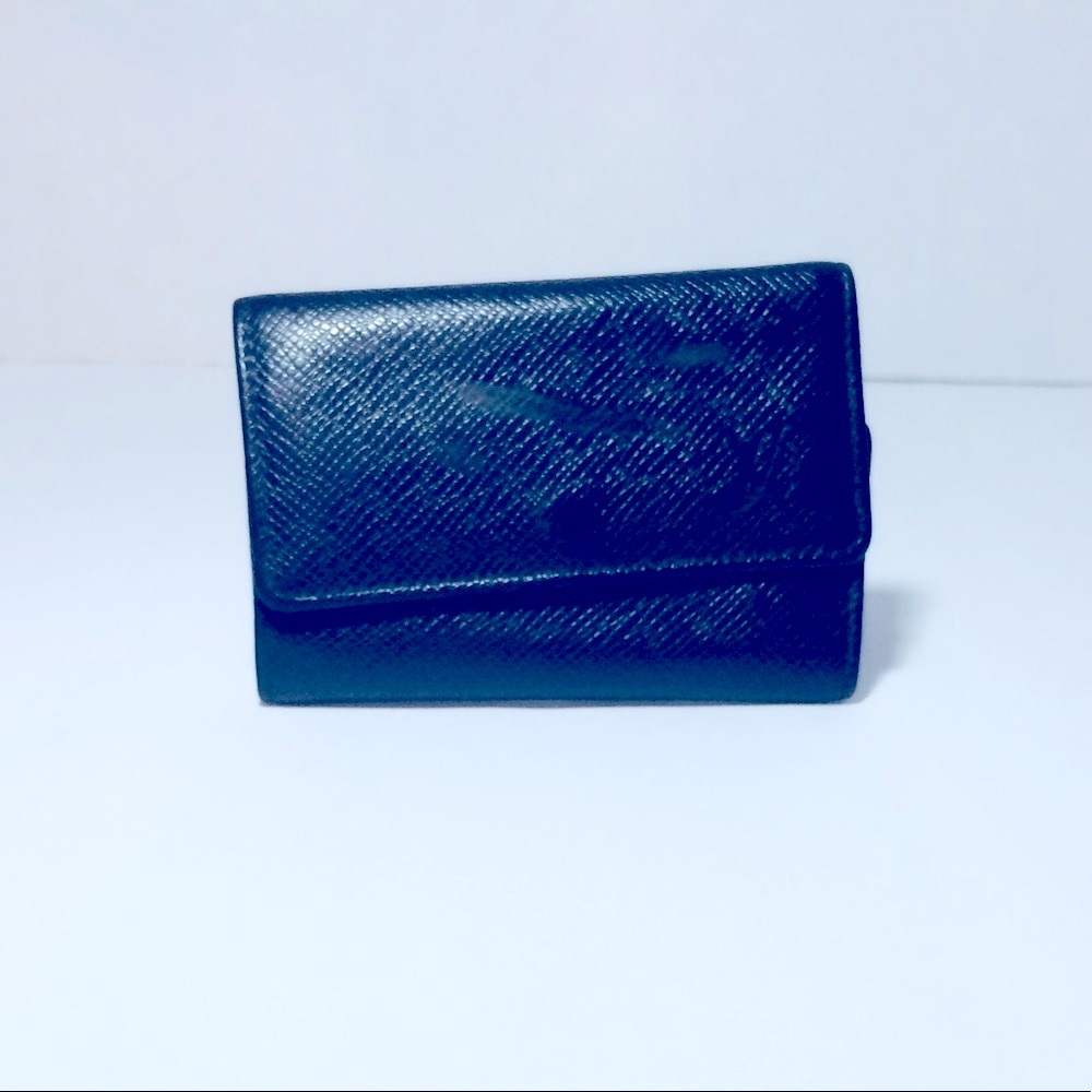 Louis Vuitton Taiga Key Holder